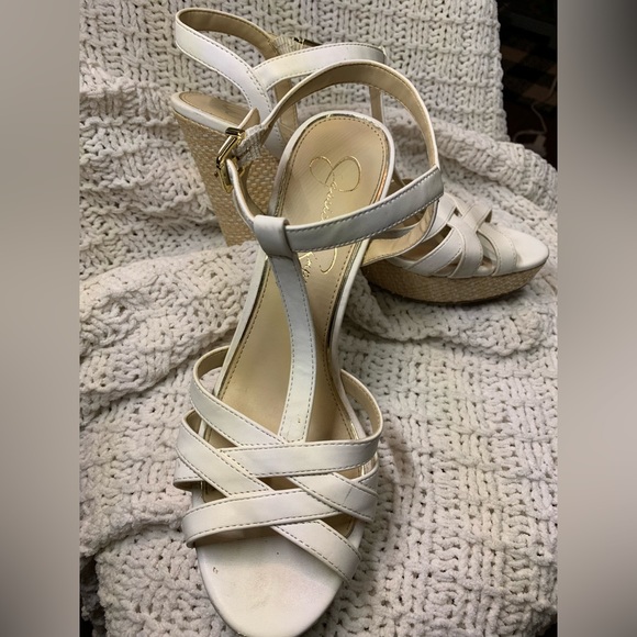 Jessica Simpson white wedge - Picture 3 of 3